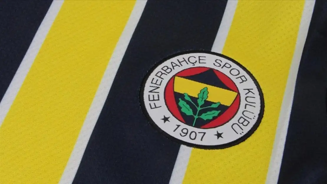 Fenerbahçe 5 Futbolcu İle Yollarını Ayırıyor