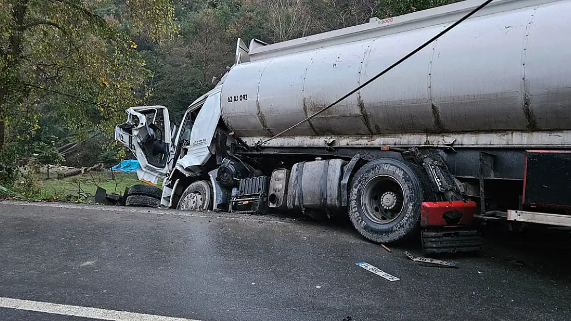 Freni patlayan tırla dehşet saçtı