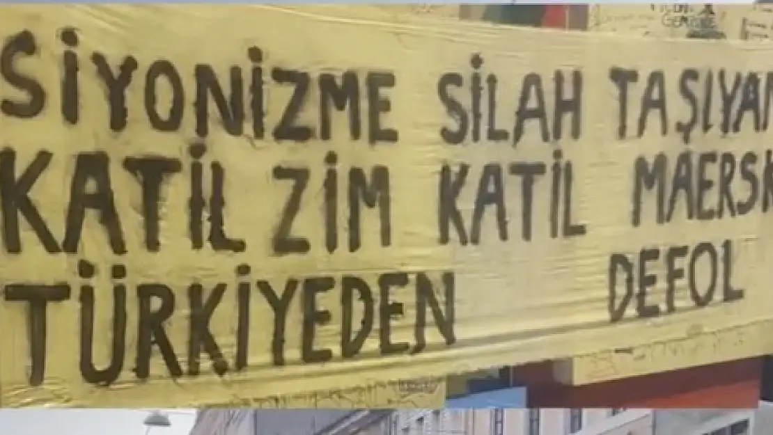 Galata Köprüsü'nde İsrail'le Ticaret Protestosu! Gözaltına Alındılar