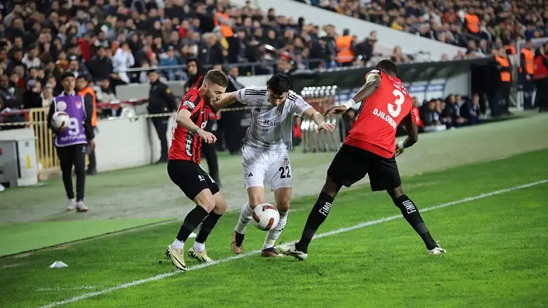 Gaziantep FK 2-0 Beşiktaş Maç Özeti ve Golleri 11 Mart 2024