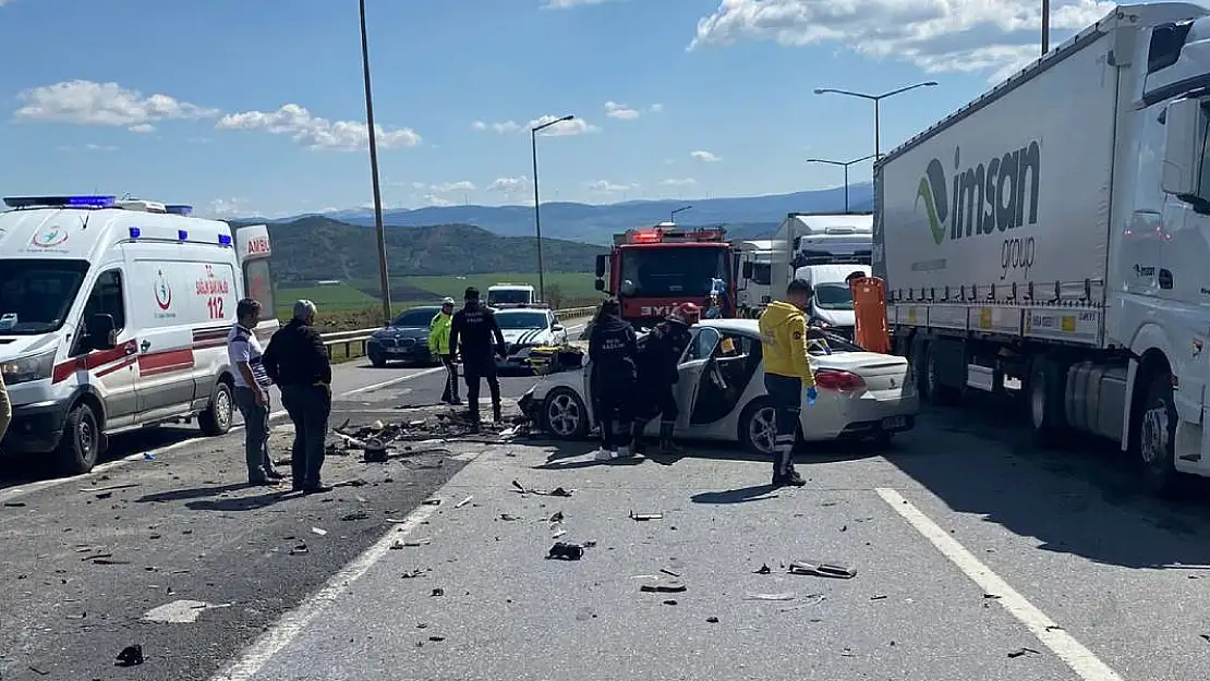 Gaziantep'te Feci Kaza 2 Ölü, 2 Yaralı