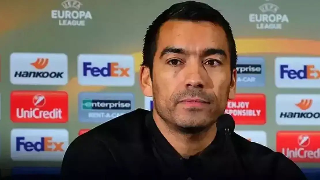 Giovanni van Bronckhorst Kimdir? Hangi Takımları Çalıştırdı?