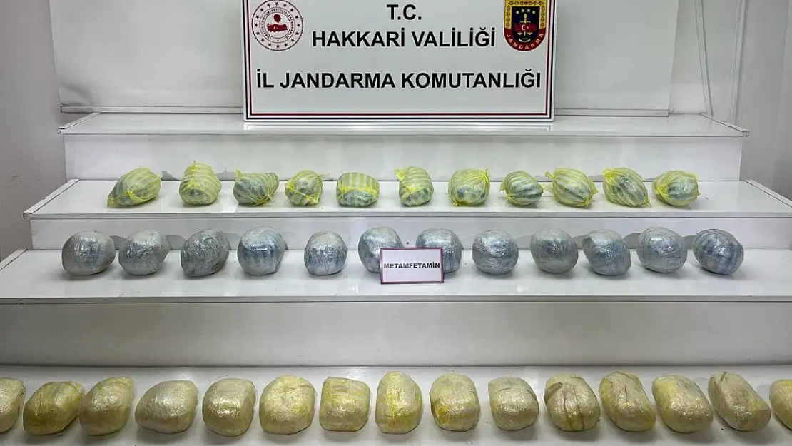 Hakkari'de 40 kilo metamfetamin ele geçirildi