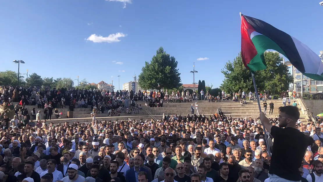 Hamas Lideri İsmail Haniye İçin Ülke Genelinde Gıyabi Cenaze Namazı Kılındı