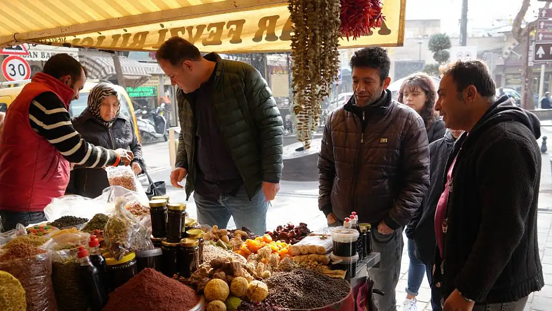 Havalar Soğudu, Vatandaşlar Aktarın Yolunu Tuttu