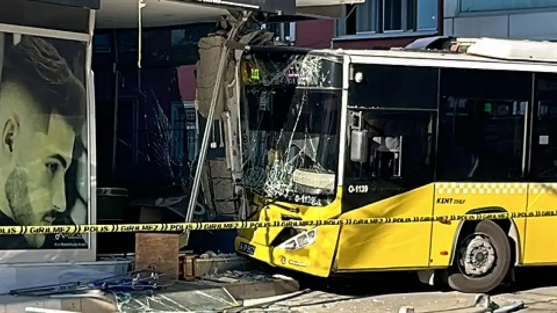 İETT Otobüsü Berber Dükkanına Girdi: 6 Yaralı