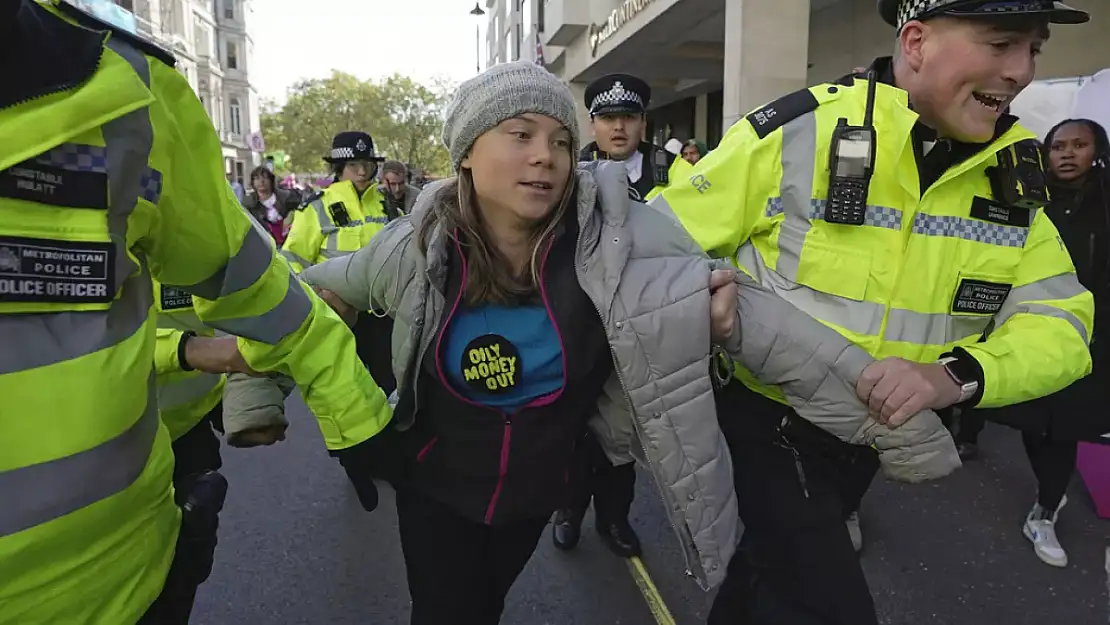 İklim aktivisti Greta Thunberg mahkeme karşısına çıkıyor