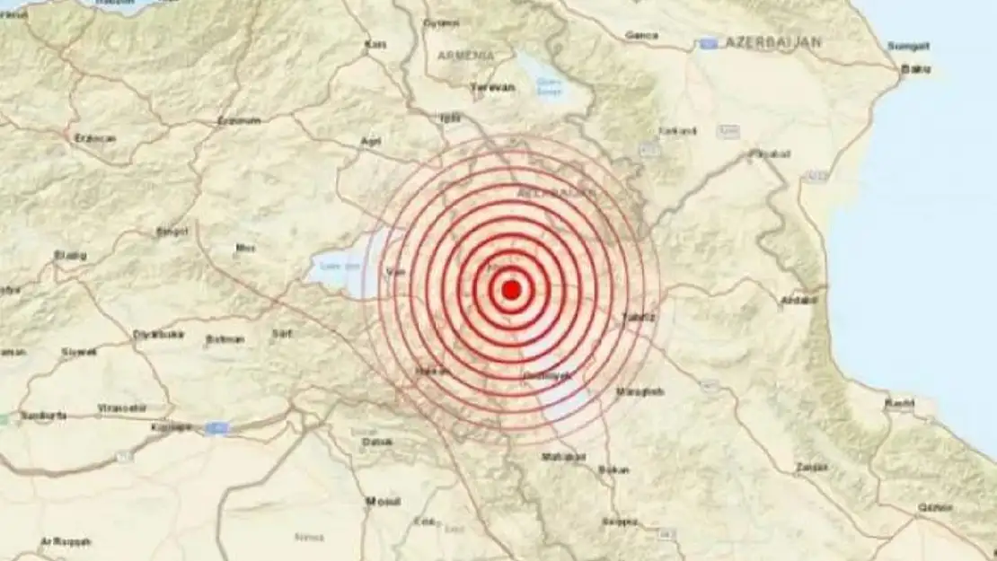 İran'da 5.6 Büyüklüğünde Deprem