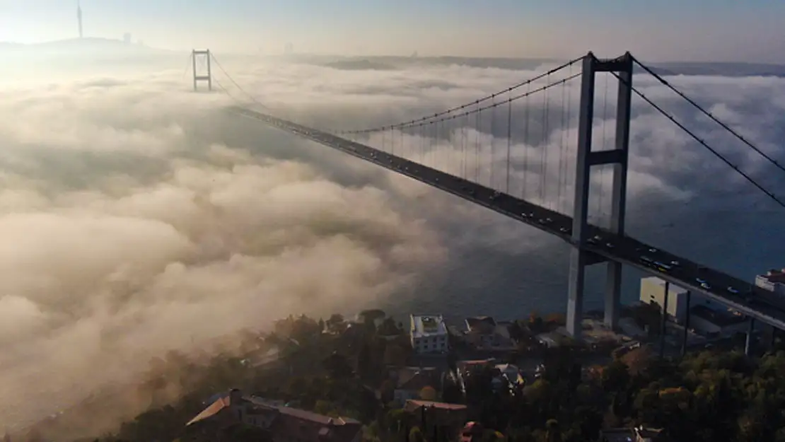 İstanbul Boğazı Sis Nedeni İle Kapatıldı