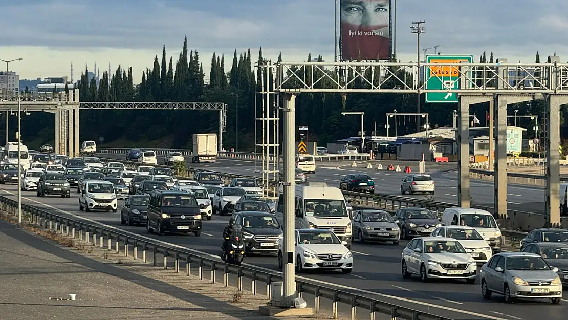 İstanbul'da Bayram Trafiği Başladı