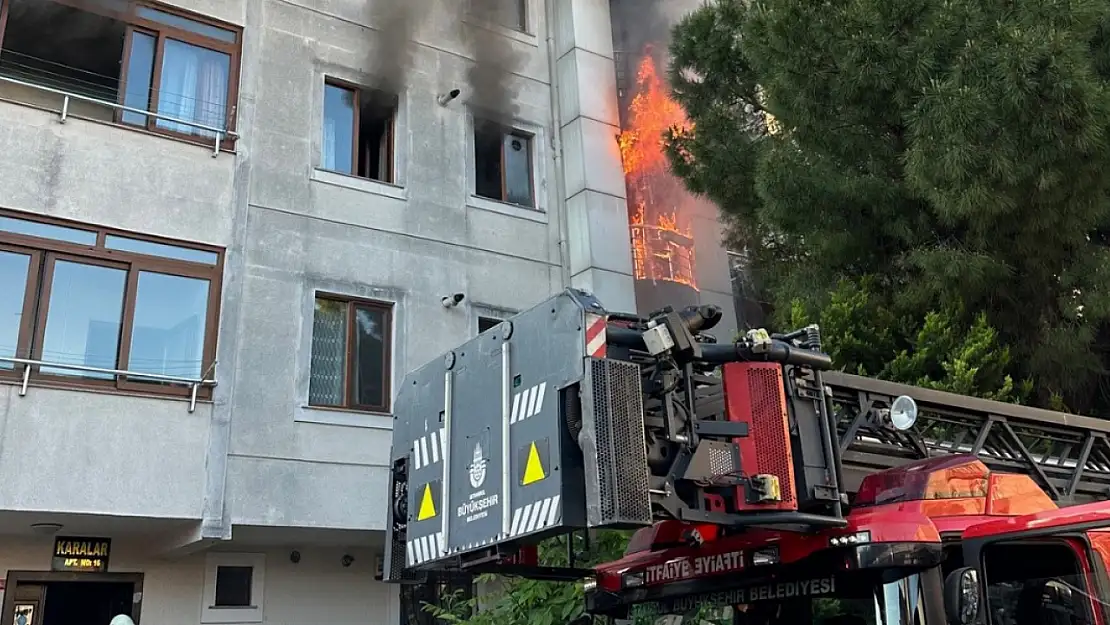 İstanbul'da Bir Binada Yangın: 1 Ölü