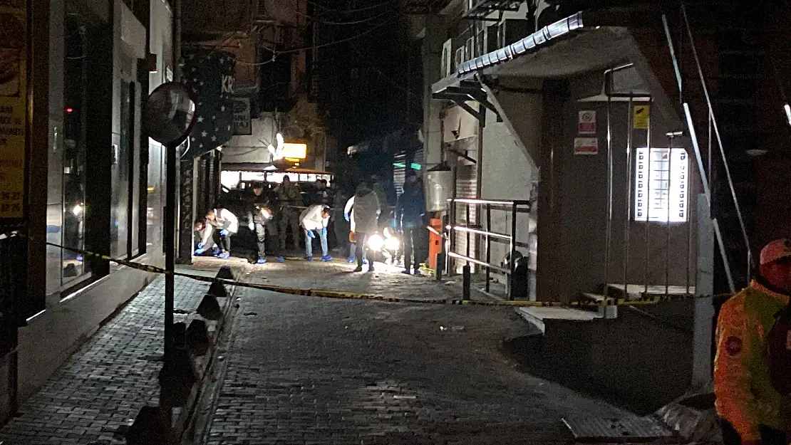 İstanbul'da gece kulübünde silahlı çatışma: 2'si polis 5 yaralı