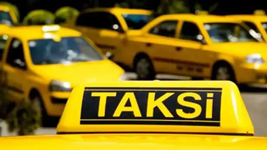 İstanbul'da Taksi Ücretlerinde Zamlı Tarifeye Geçildi