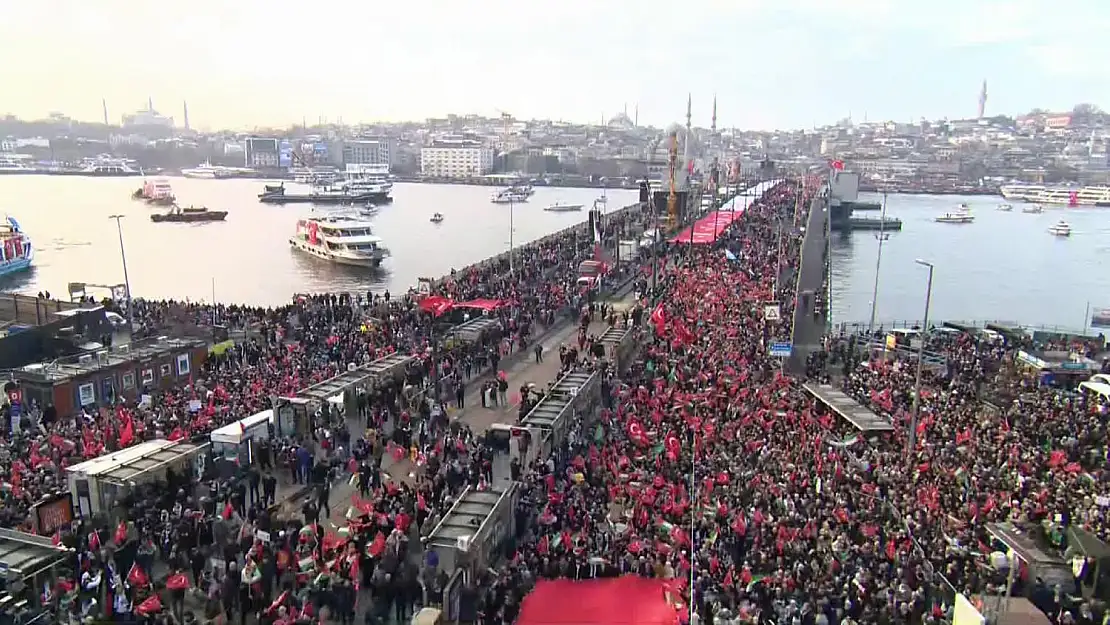 İstanbul'daki Yürüyüşe Kaç Kişi Katıldı?