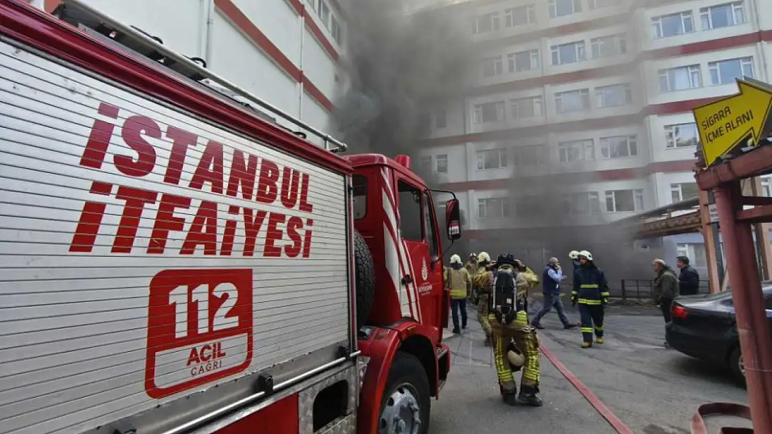 İstanbul Eğitim ve Araştırma Hastanesi'nde Yangın Paniği! 86 Kişi Tahliye Edildi