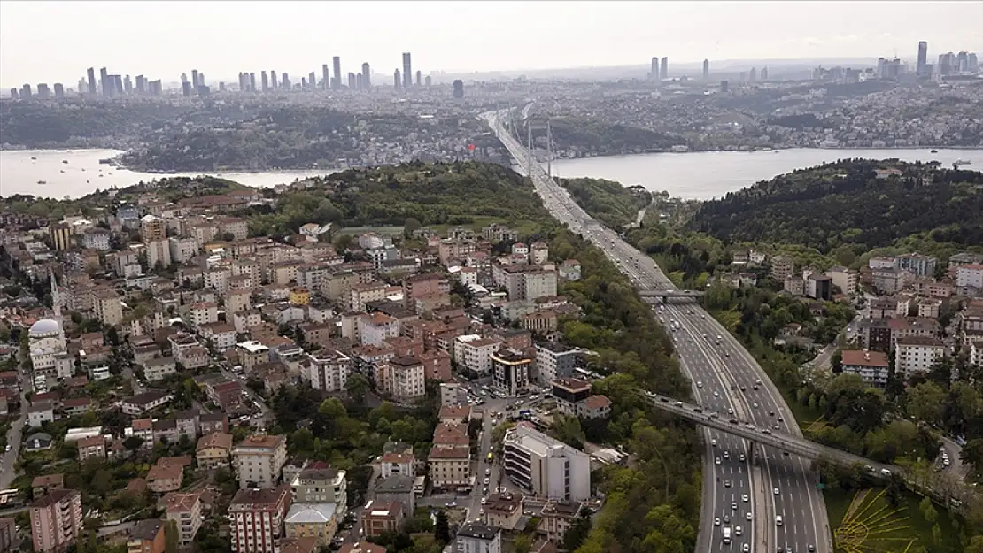 İstanbul Valiliği: Yüksekten atlayarak yaralanan 151 kişi var! Yıkılan binalar nerelerde?