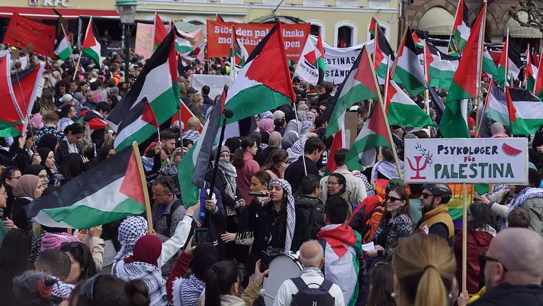 İsveç'te İsrail'in Eurovision'a Katılması Protesto Edildi