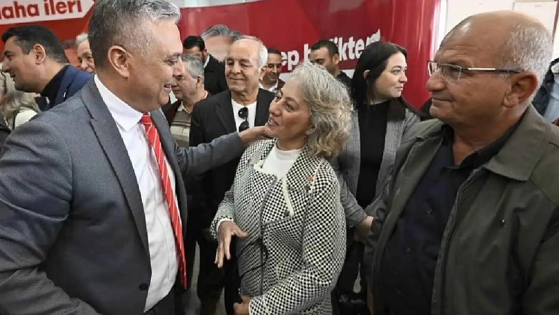 İYİ Parti'de 150 Kişi İstifa Ederek CHP'ye Katıldı