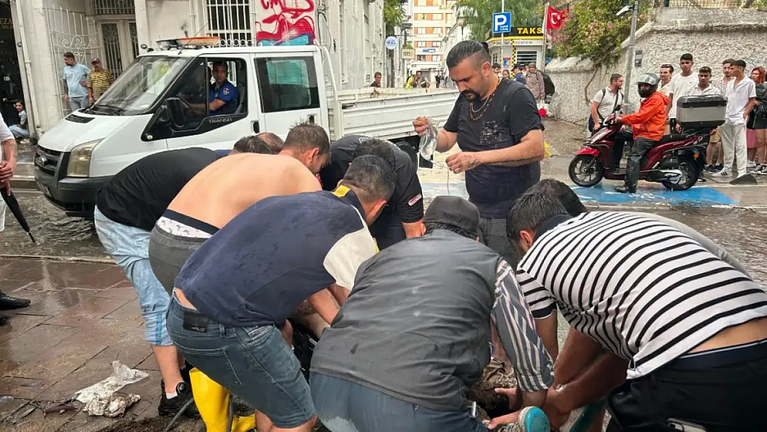 İzmir'de Feci Olay: Yol Ortasında Elektrik Akımına Kapılarak Can Verdiler!