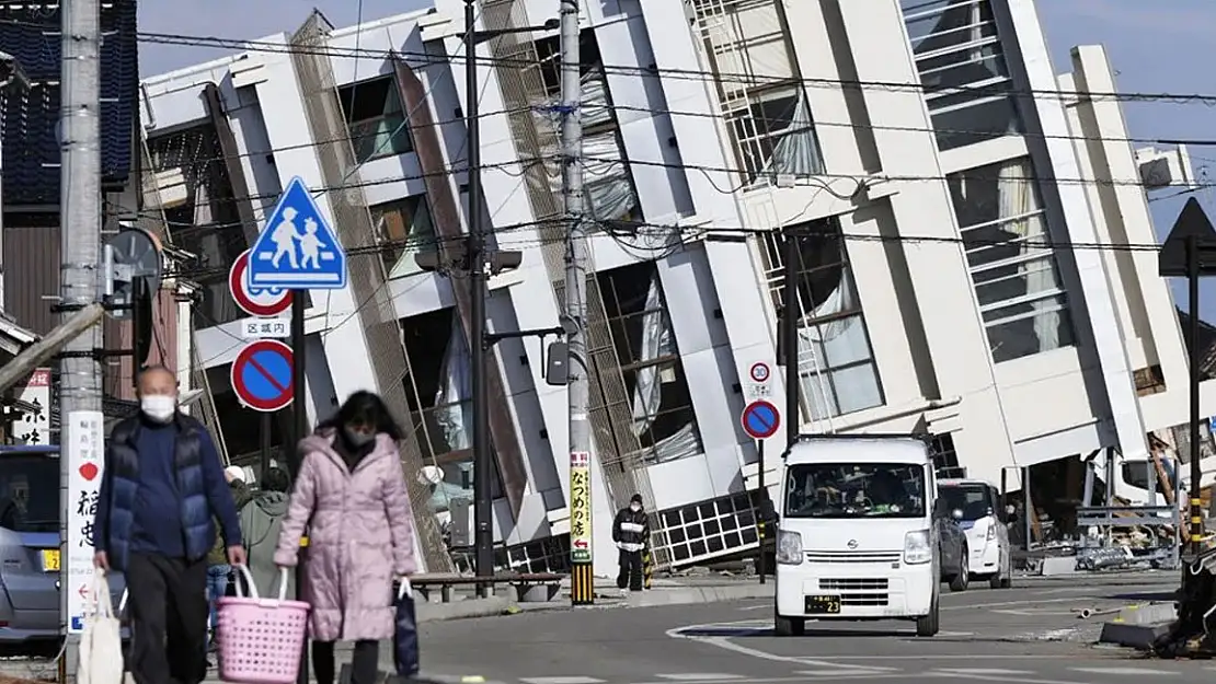 Japonya'da yaşanan depremlerde can kaybı 24'e yükseldi