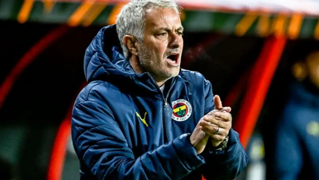 Jose Mourinho AZ Alkmaar Hezimetinin Faturasını Trabzonspor Maçına Kesti!