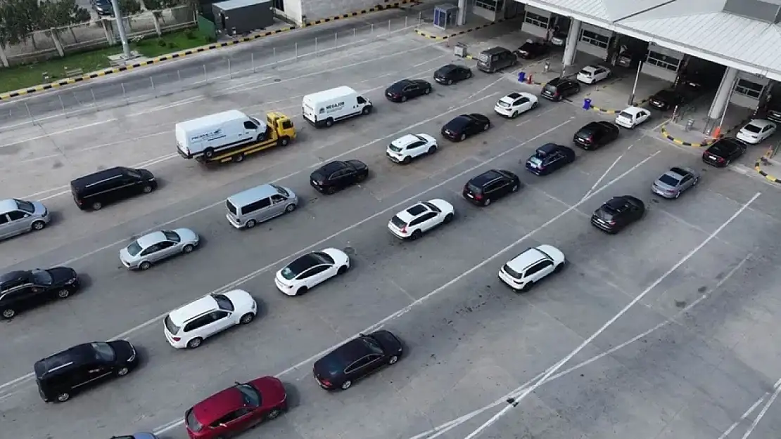 Kapıkule Sınır Kapısı'nda Yoğunluk