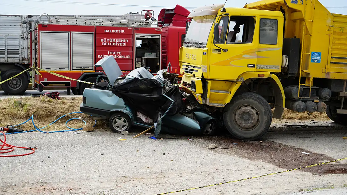 Katliam Gibi Kaza! 3 Ölü, 1 Yaralı