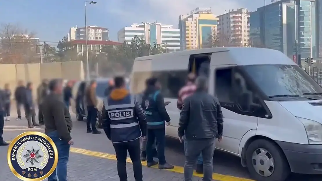 Kayseri'de hırsızlık operasyonunda 21 kişi gözaltına alındı