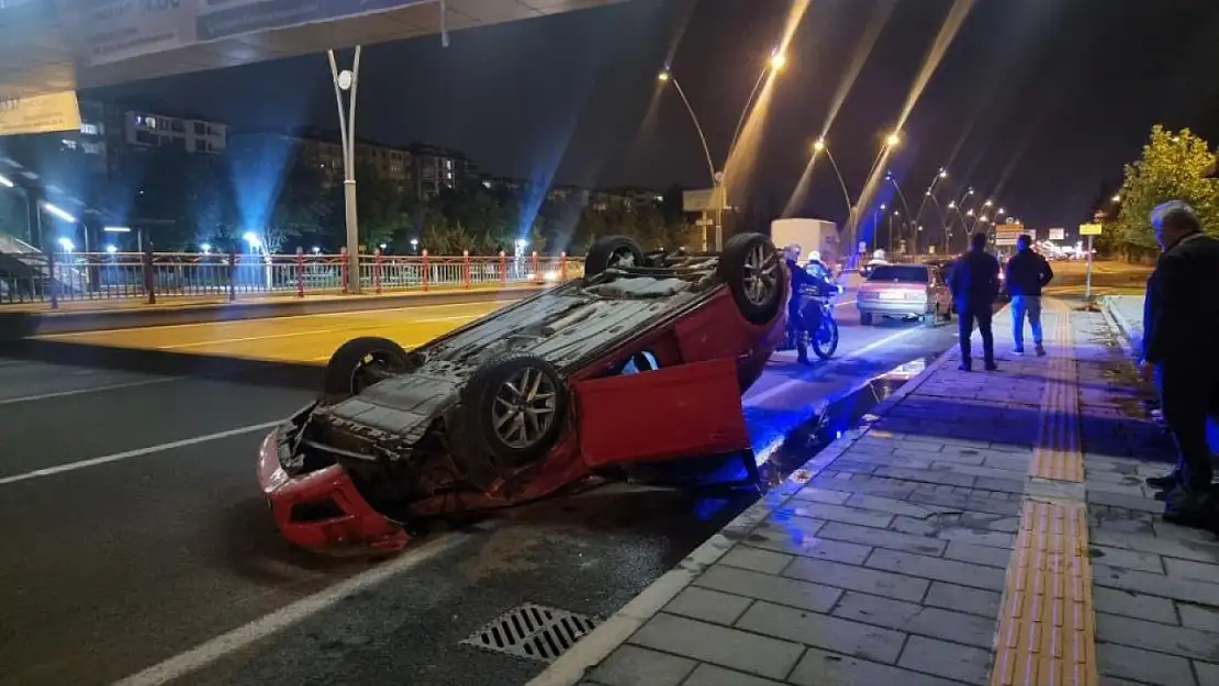 Kayseri'de savaş alanında dönen kazada 3 kişi yaralandı