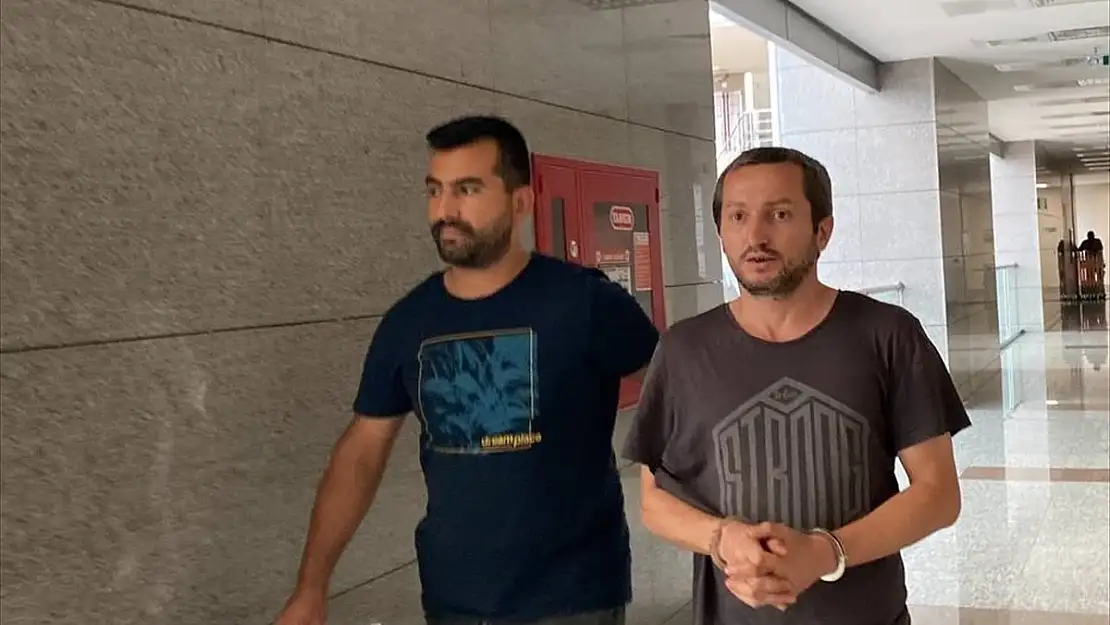 Kedilere Kezzap Döken Murat Özdemir Serbest Bırakıldı! Sosyal Medya'da Gündem Oldu