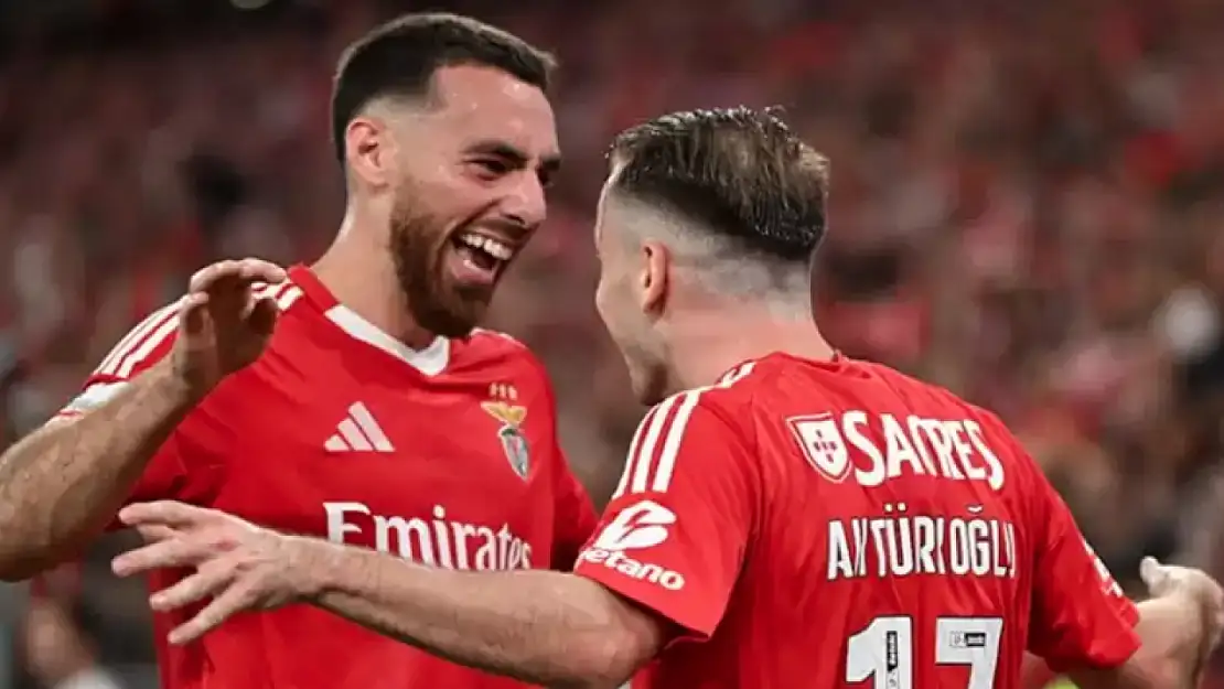 Kerem Aktürkoğlu ve Orkun Kökçü, Şampiyonlar Ligi'nde Benfica'yı Uçuruyor!