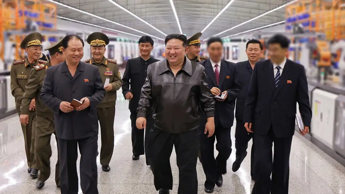 Kim Jong-Un Savaş Hazırlıklarını Hızlandırma Talimatı Verdi