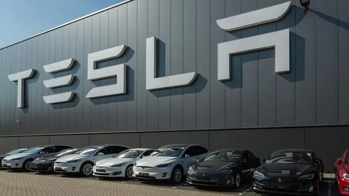 Kızıldeniz'deki Tesla gemileri Husiler'den dolayı aksama yaşıyor