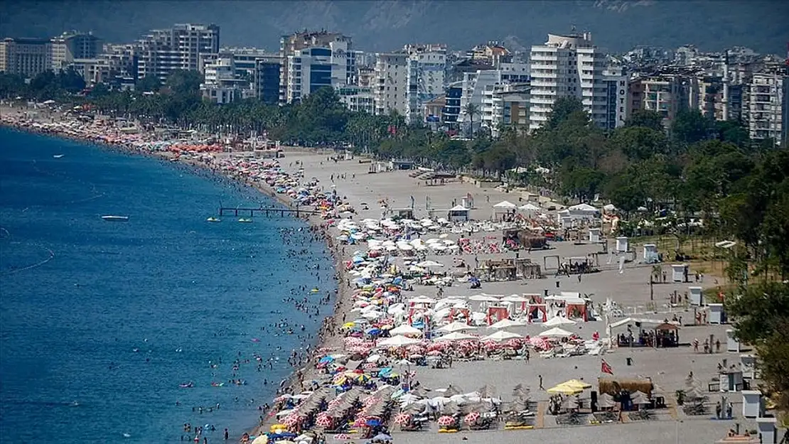 Kültür ve Turizm Bakanı Ersoy: Antalya'ya gelen turist sayısı 16 milyonu geçti