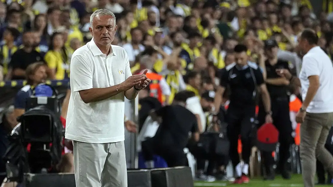 Lige Galibiyetle Başlayan Mourinho'dan Dikkat Çeken Açıklama!