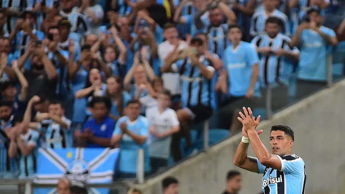  Luis Suarez, Gremio'ya veda etti