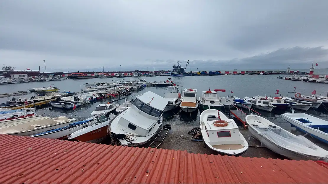  Marmara'da deniz ulaşımına poyraz engeli