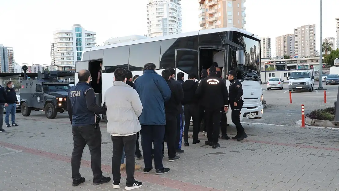 Mersin'de terör operasyonunda 5 DEAŞ'lı ile 1 PKK'lı tutuklandı