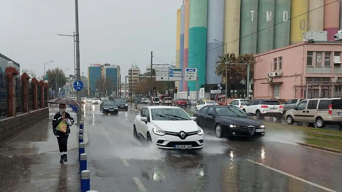 Meteoroloji O İl İçin Saat Vererek Sağanak Uyarısı Yaptı