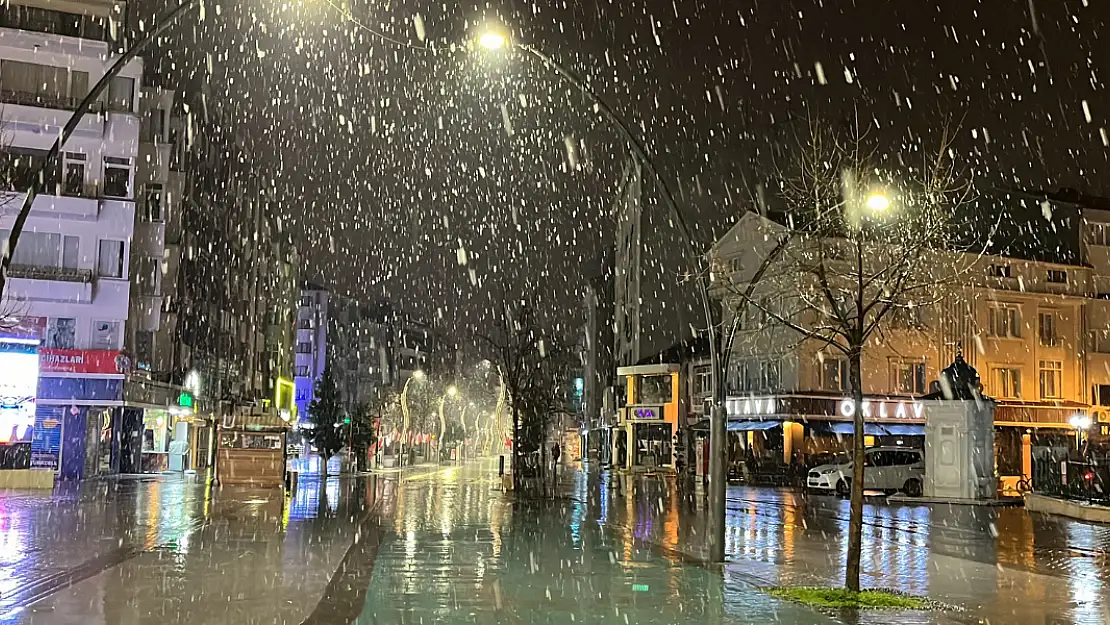 Meteoroloji Uyardı Hem Sağanak Hem Kar Yağışı Geliyor