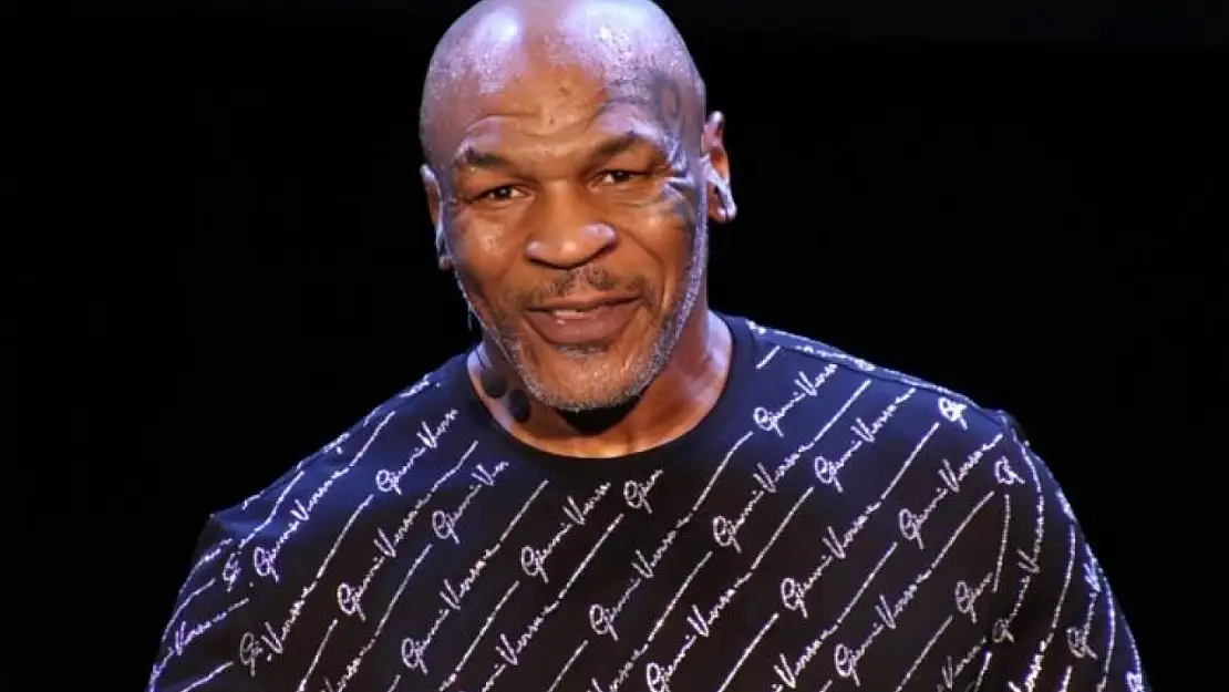 Mike Tyson Hastaneye mi Kaldırıldı? Uçakta Rahatsızlandı İddia Edildi