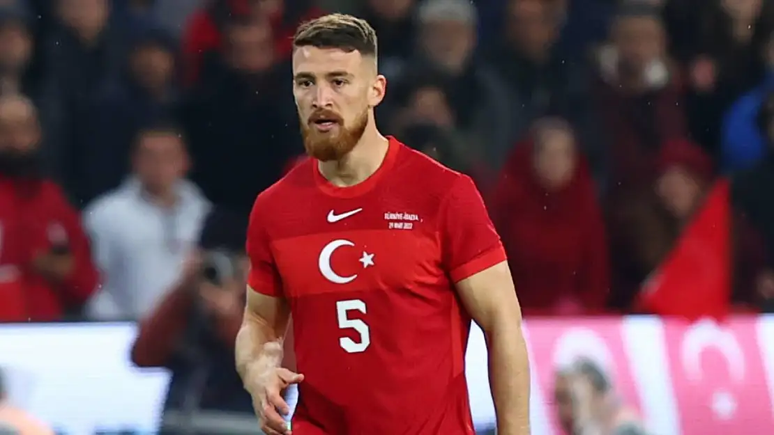 Milli Futbolcu Salih Özcan'dan Çağrı: Herkes Milli Takım Formalarını Giysin!