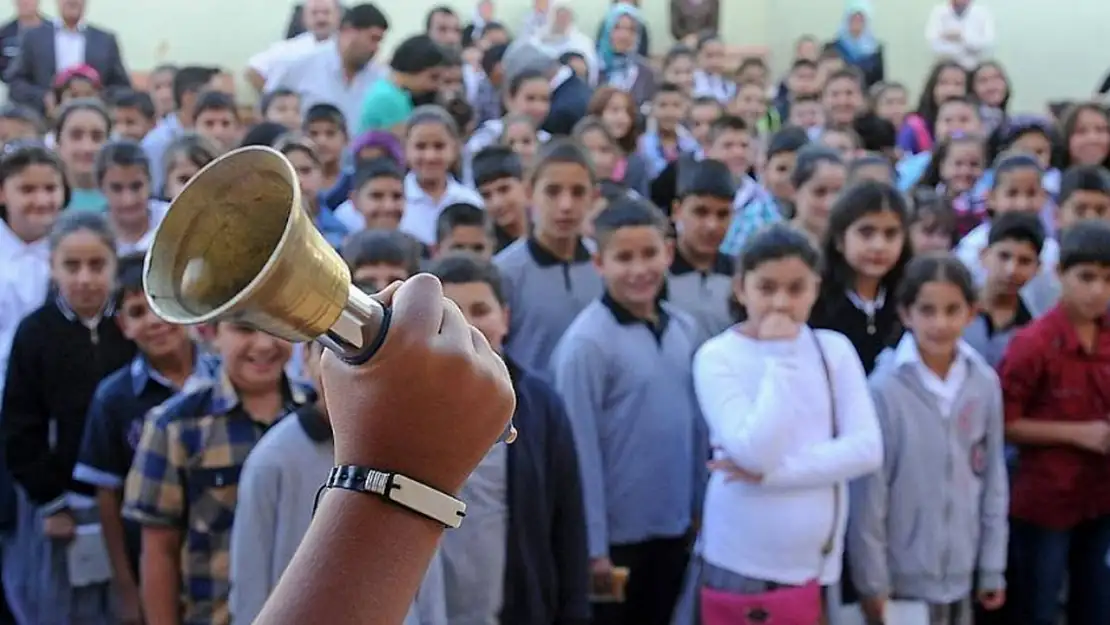 Milyonlarca Öğrenciyi İlgilendiriyor! Yaz Tatili Süresi Kısalacak mı?