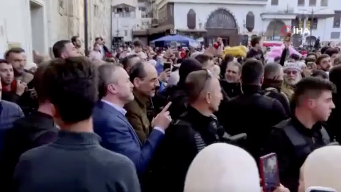 MİT Başkanı İbrahim Kalın Emevi Camii'nde Namaz Kıldı! Şam Büyükelçilik Açılacak Mı?