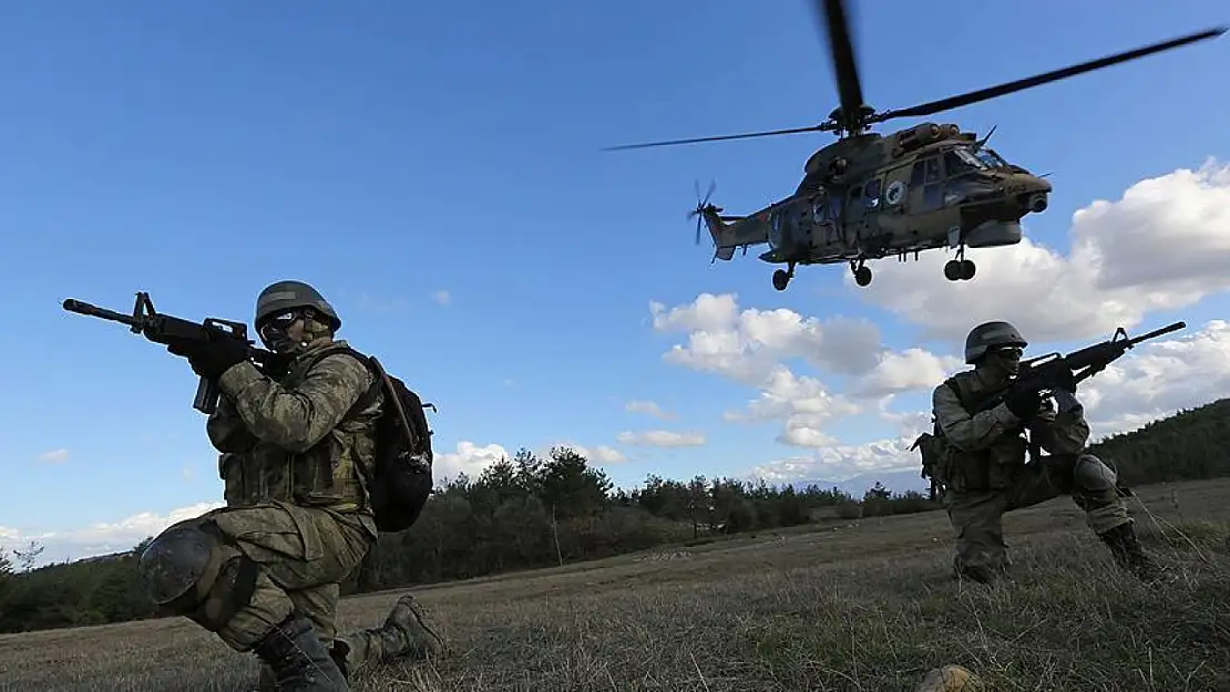 MSB Suriye'nin Kuzeyindeki 17 PKK/YPG'li Teröristin Etkisiz Hâle Getirildiğini Açıkladı