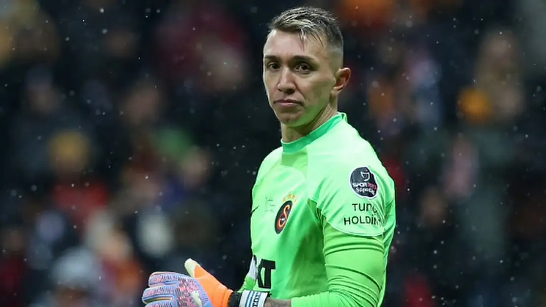 Muslera Young Boys Maçında Sakatlanarak Oyundan Çıktı! Muslera'nın Sakatlığı Ciddi mi?