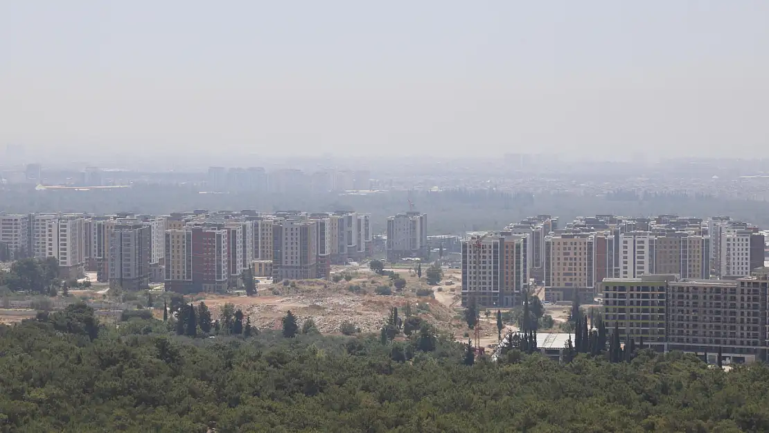 Nemden Şehir Görünmedi! Sıcaklık 6 Derece Fazla Hissedildi