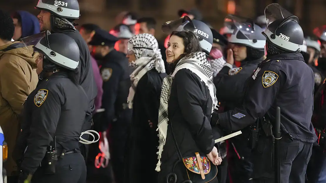 New York Polisi Filistin'e Destek Gösterilerine Geçit Vermiyor