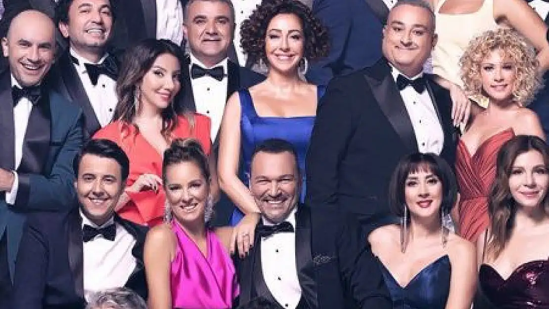 Güldür Güldür Show Yılbaşı Özel 323. Bölüm 31 Aralık Cumartesi Show TV İzle..