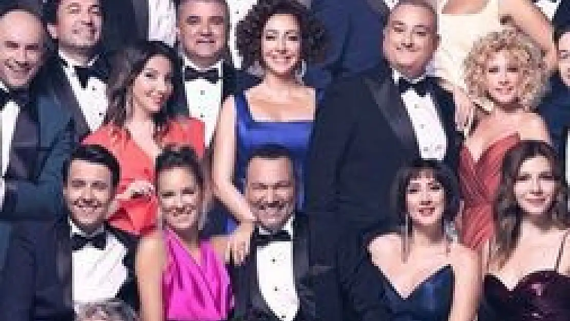 Çok Güzel Hareketler 2 Star TV 136. Bölüm 12 Mart Pazar Yeni Bölüm İzle..